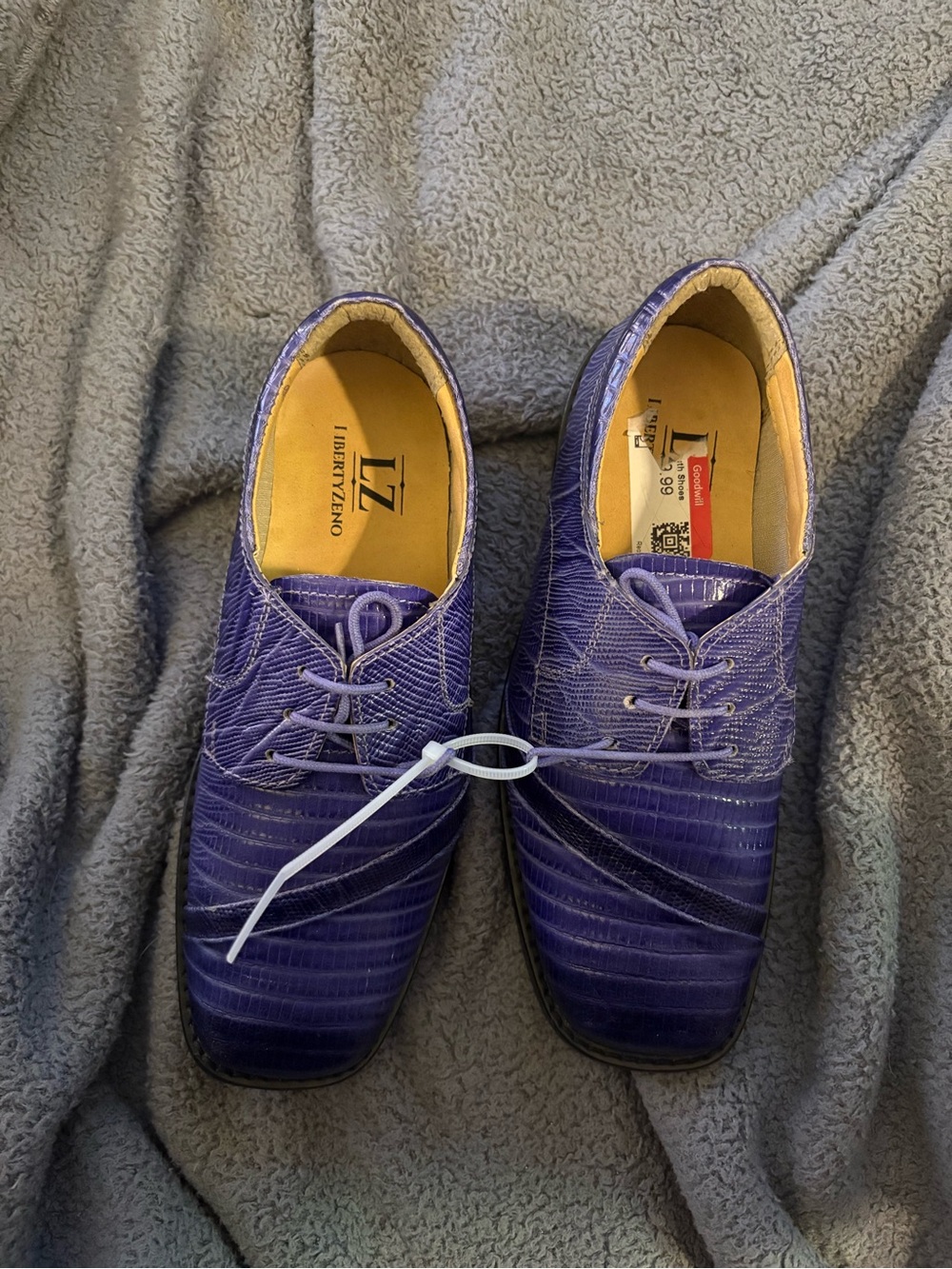 liberty Deep Purple Textured Lace-Up Oxfords